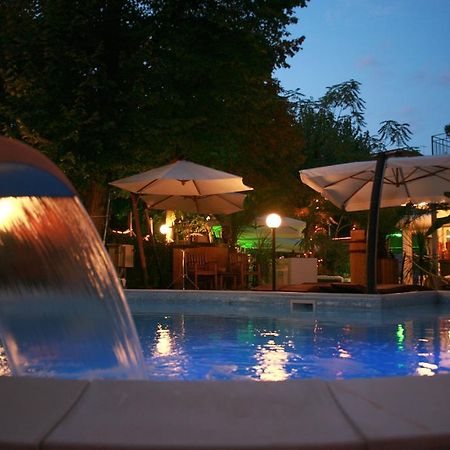 Hotel Bengasi Rimini Exterior foto